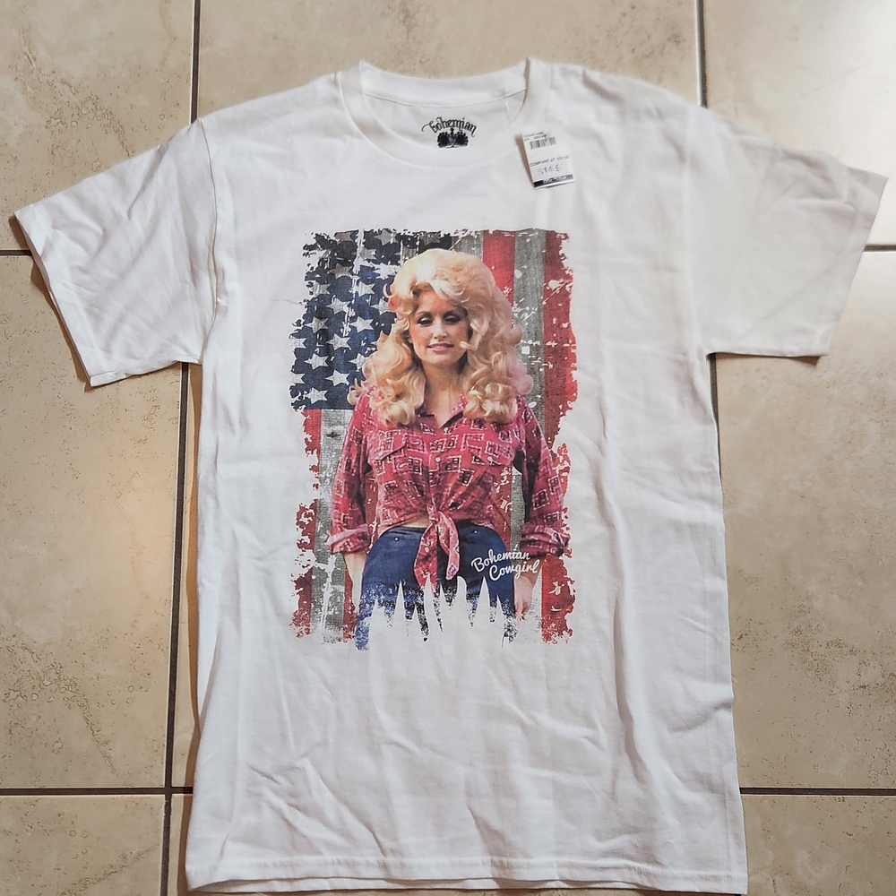 White Dolly Parton T-Shirt with Iconic Print, Bohemiam Cowgirl